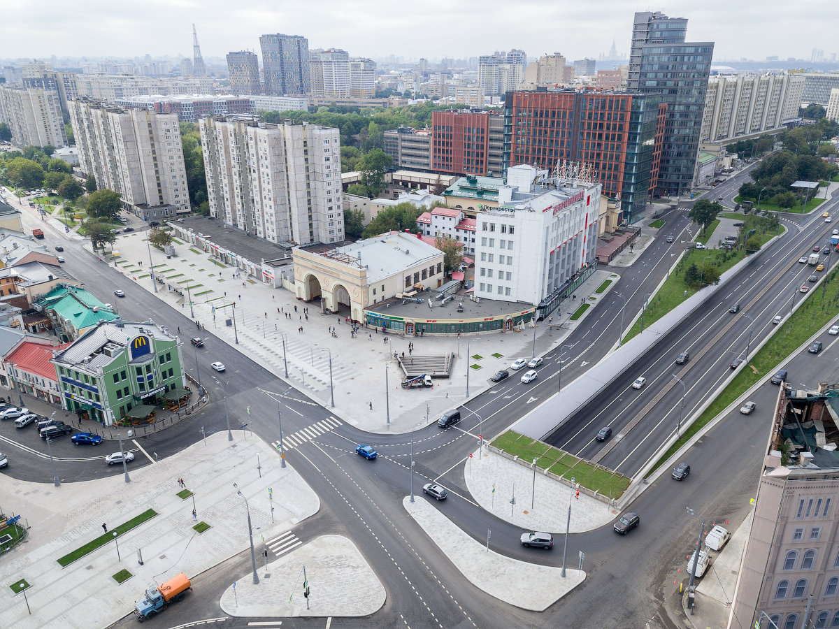 серпуховская площадь москва